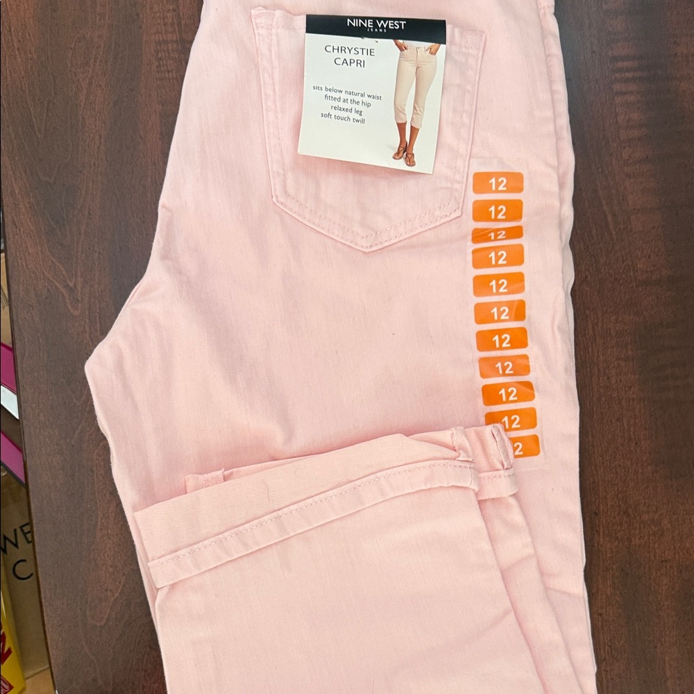 Nine West Women's Soft Pink Cropped Jeans super nice new with the tags